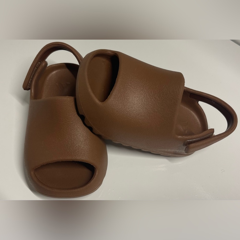 Yeezy 6k Toddler Flax Slides EUC